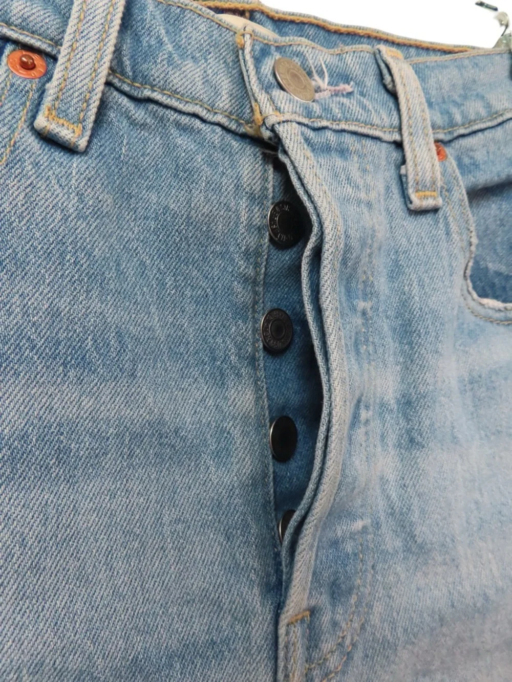 Levi’s Ribcage Shorts 27 High Rise Distressed Cutoff Denim Light Wash - Picture 7 of 11